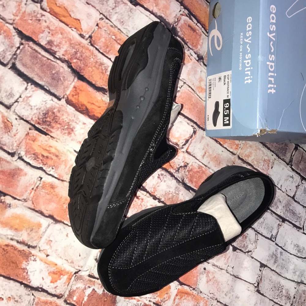 Easy spirit slip ins women’s 9.5 M black hotrace